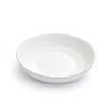 Farfurie adâncă albă cu finisaj lucios și margine subțire, ideală pentru servirea supelor sau a pastelor.