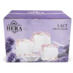 Cutie de prezentare pentru setul de farfurii din sticlă opal Hera Lacy, 19 piese, cu model delicat de lavandă. Fotografie comercială AYBR Home.