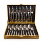 Set Tacâmuri din Inox 24 Piese – Cutie Cadou Aurie Elegantă
