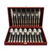 Set de tacâmuri din inox pentru 6 persoane, 24 de piese, cu model auriu texturat pe mânere, prezentat în cutie de lemn vișinie pe fundal alb.