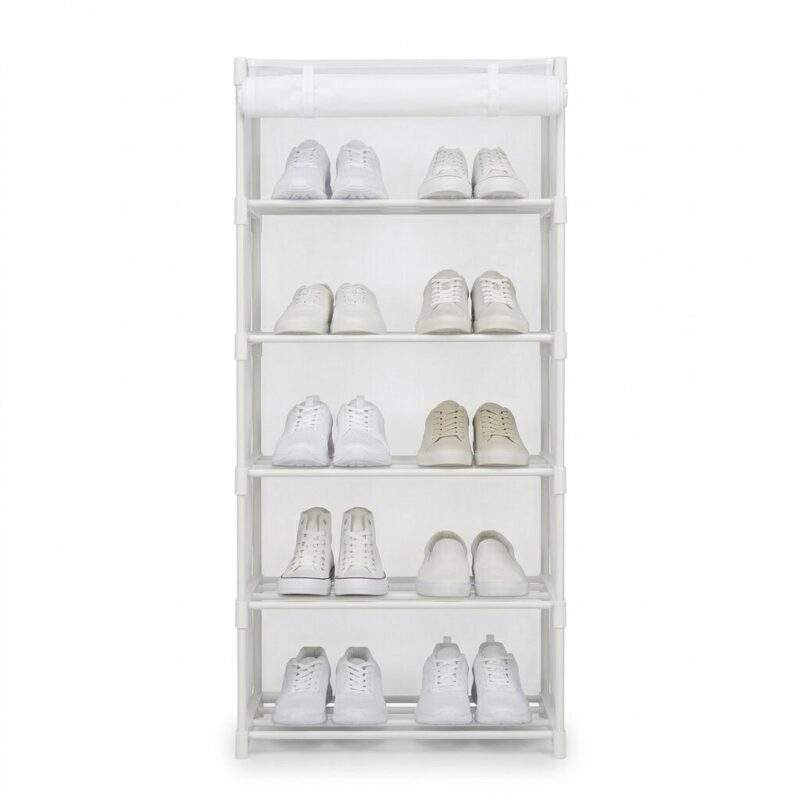 Un dulap textil alb pentru pantofi, cu 5 rafturi metalice și o husă de protecție anti-praf rulabilă, prezentat plin cu pantofi pe un fundal alb.